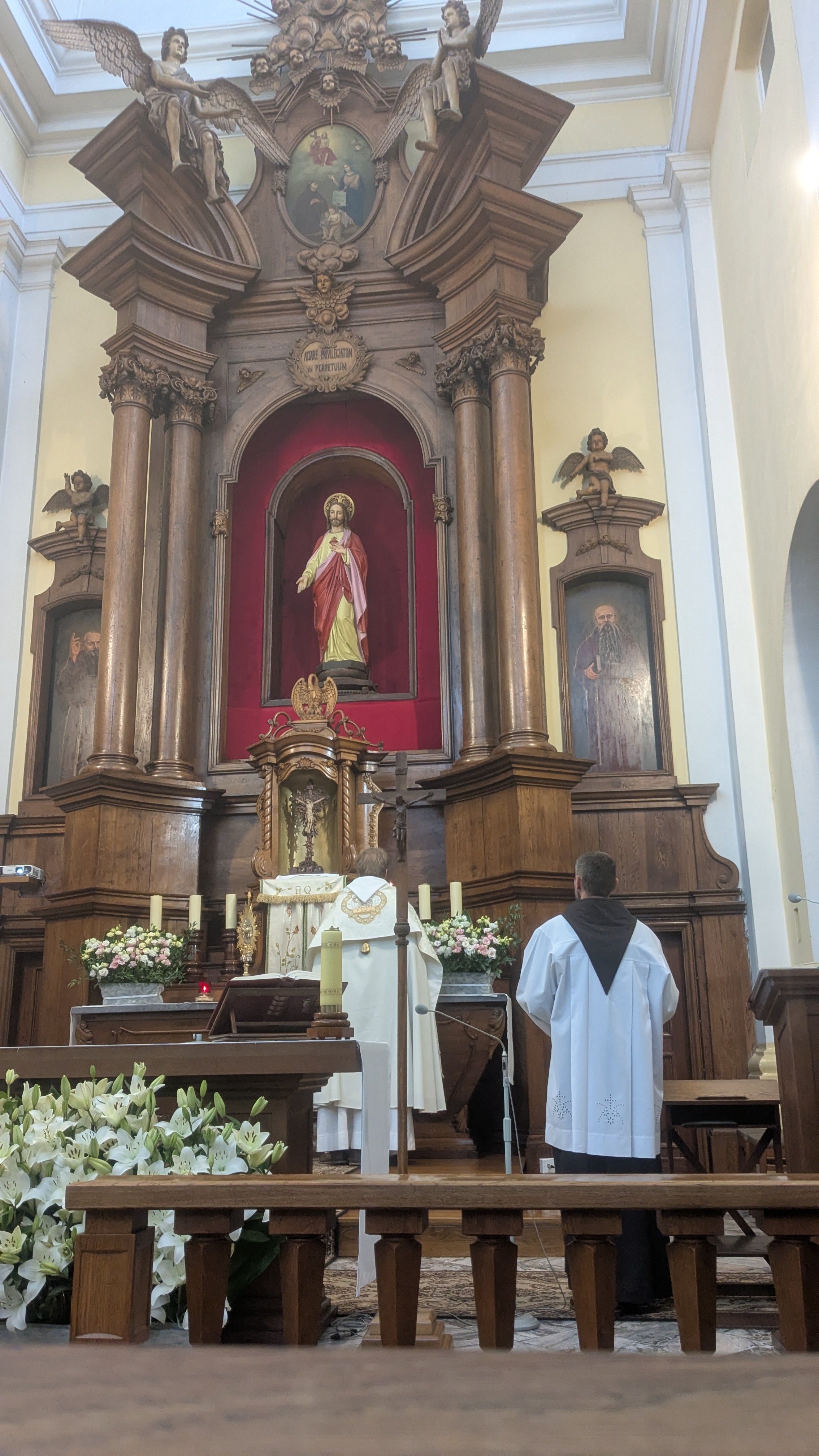 Altar Example 3